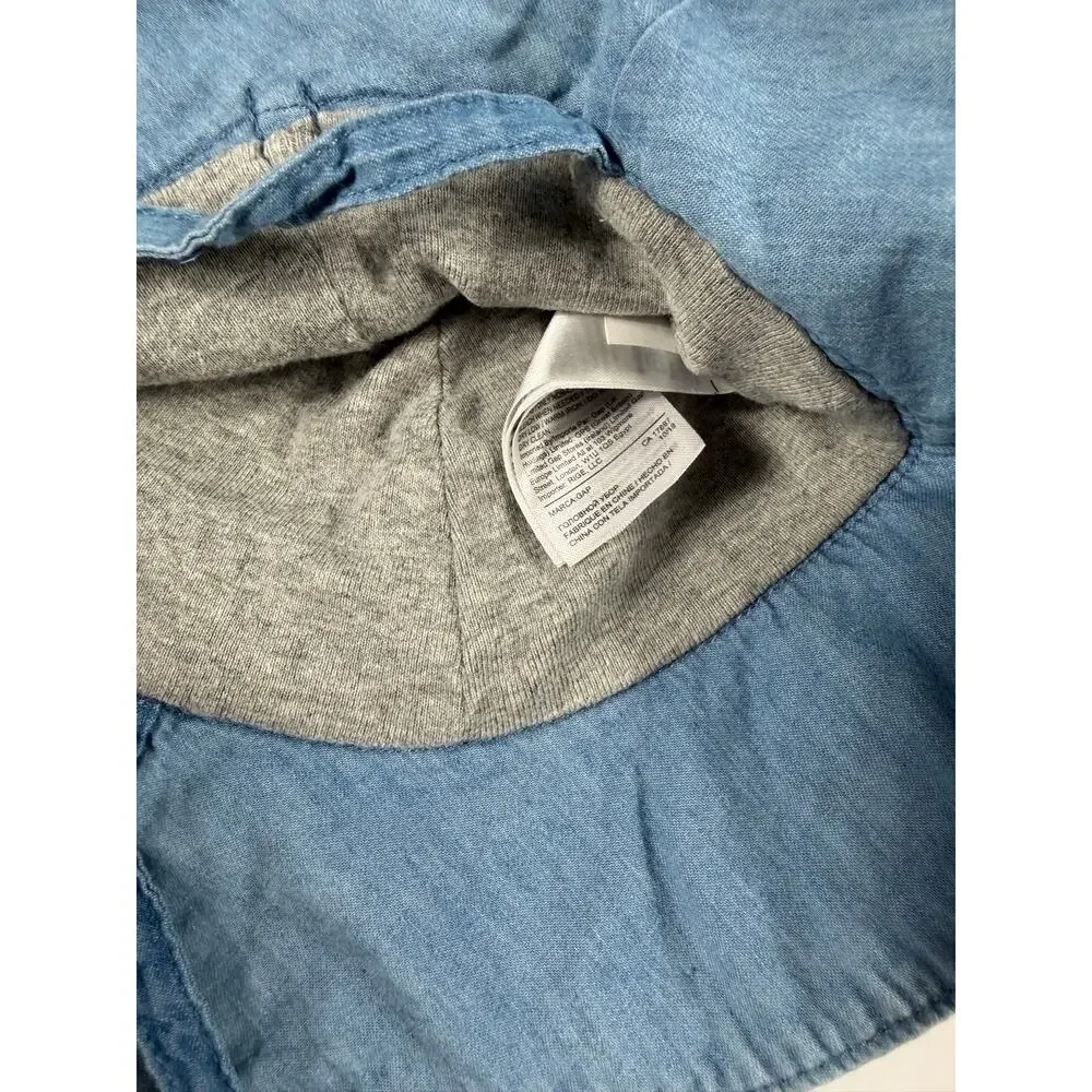 GAP lightweight chambray